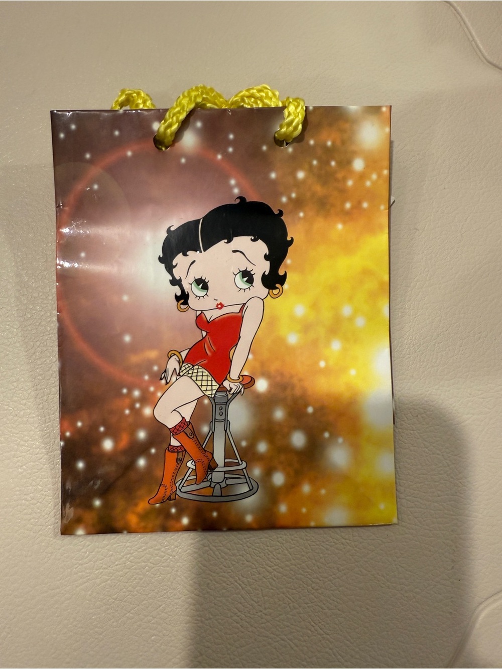 Betty boop  gift bag 9.5 x 8 inches AUTHENTIC BETTY BOOP